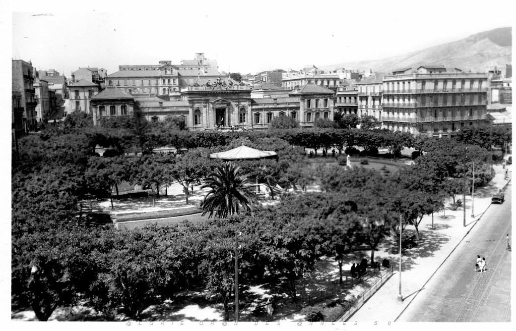 Oran Square Garbé.jpg